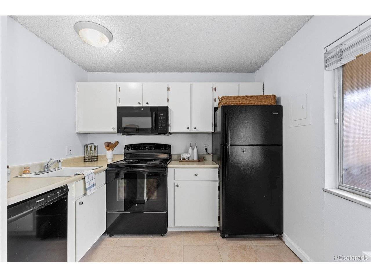 3161 Madison #302, Boulder, CO 80303