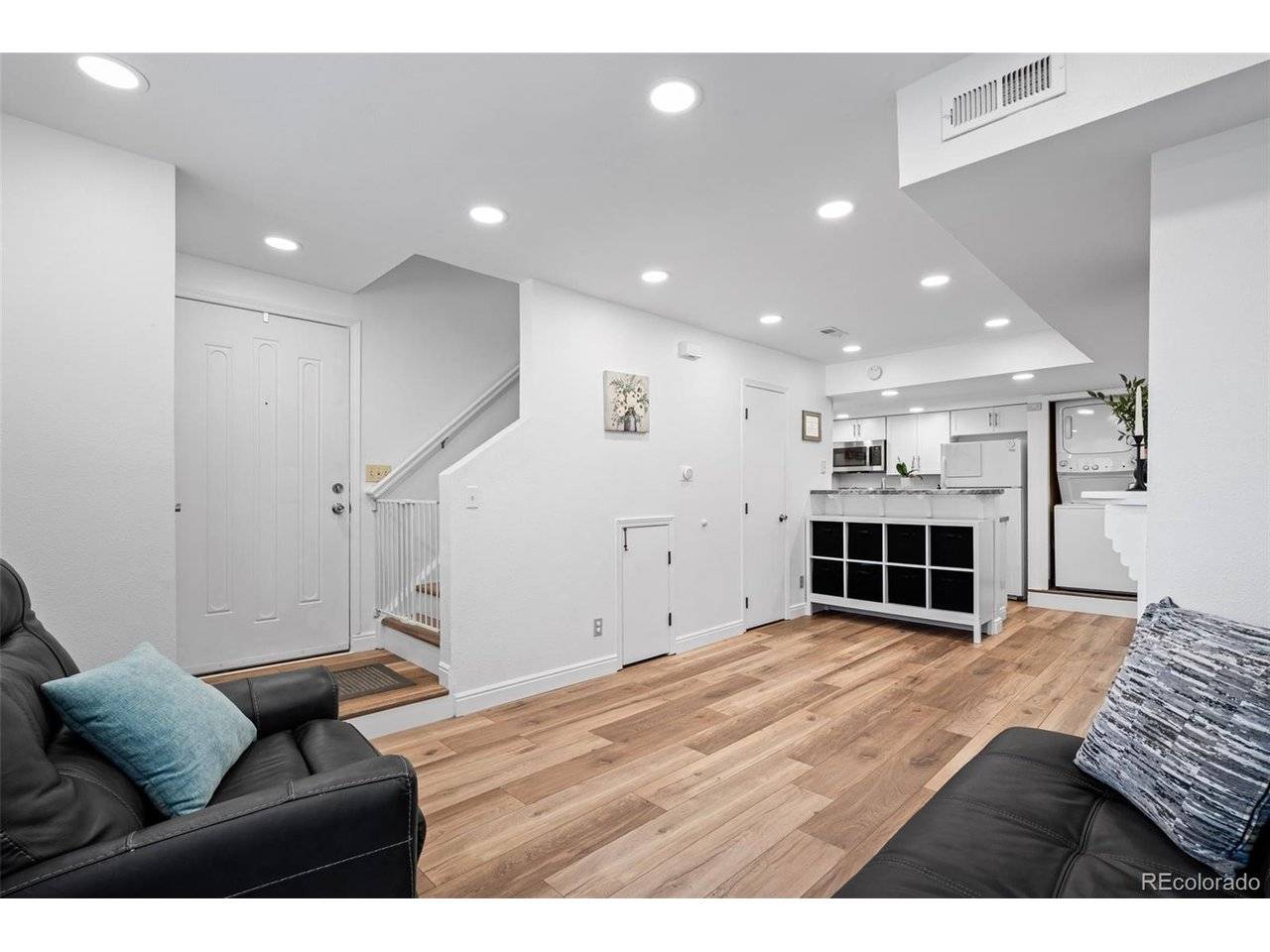 8701 Huron #1-1-212, Thornton, CO 80260