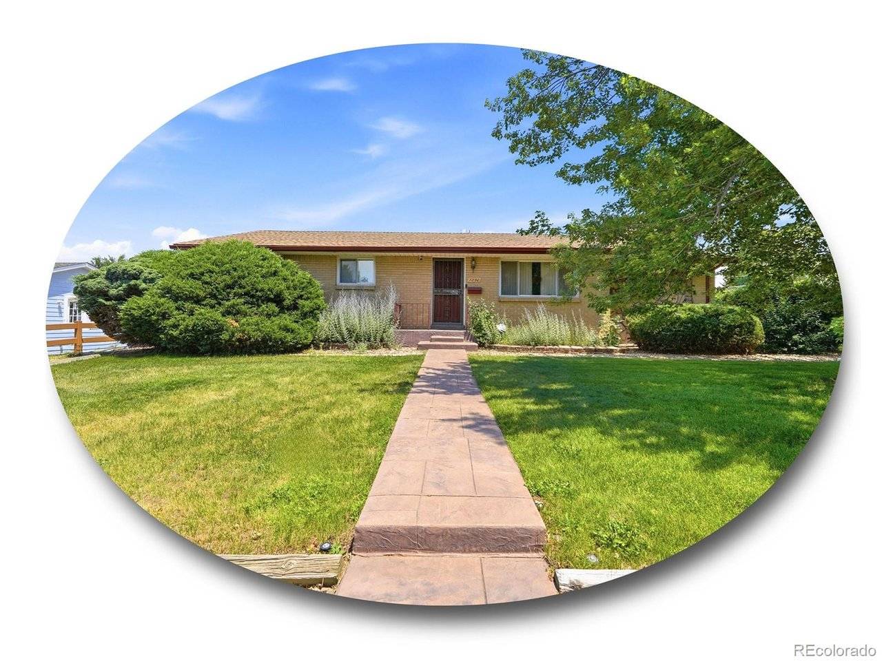 7290 S Penrose, Centennial, CO 80122