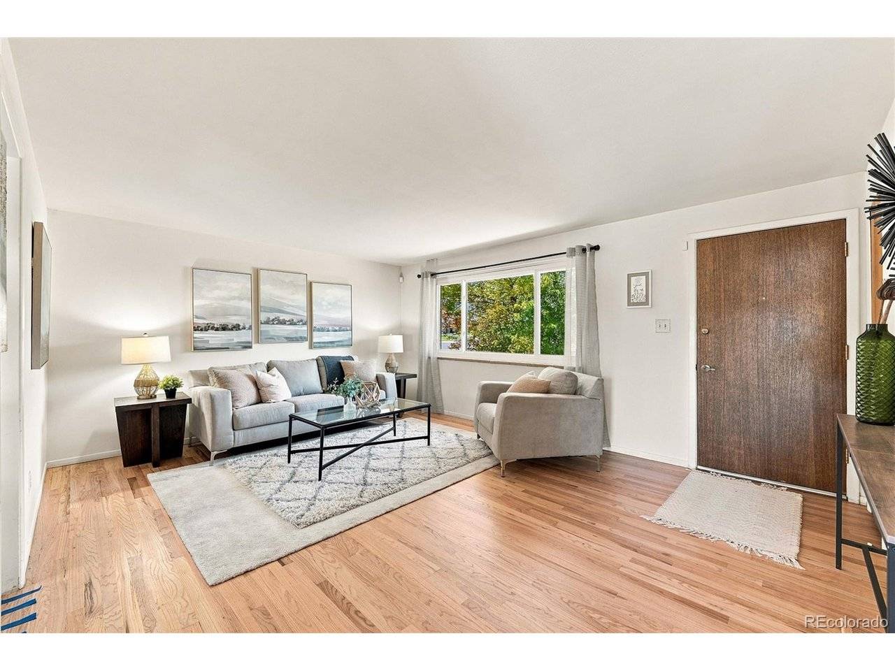 7290 S Penrose, Centennial, CO 80122