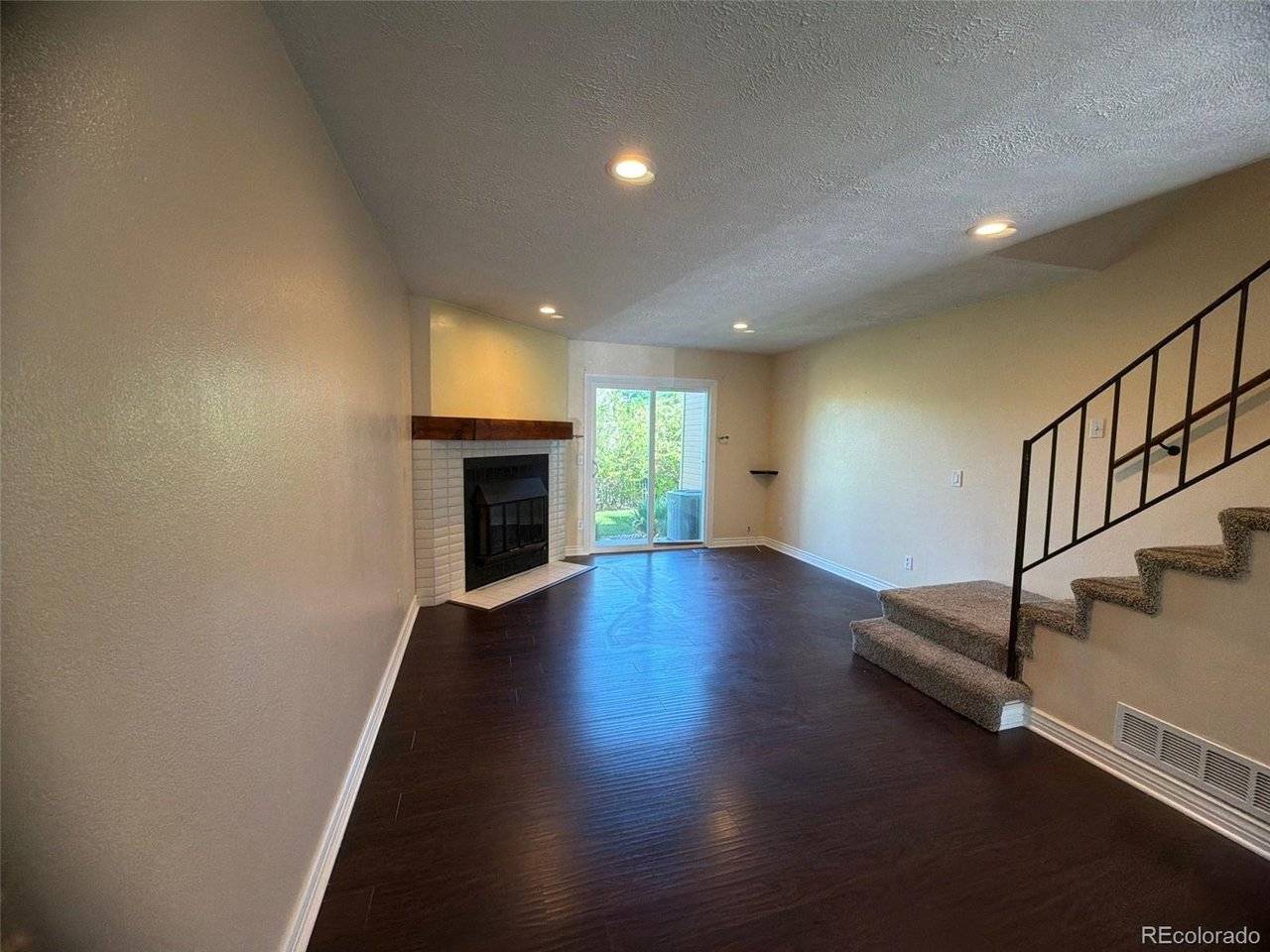 1663 S Blackhawk #A, Aurora, CO 80012