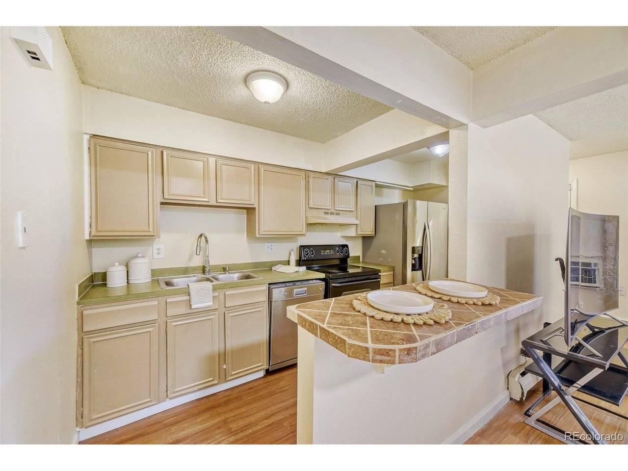 4641 S Lowell #B, Denver, CO 80236