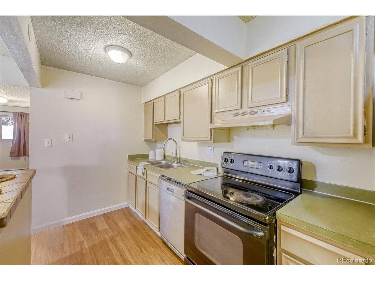 4641 S Lowell #B, Denver, CO 80236