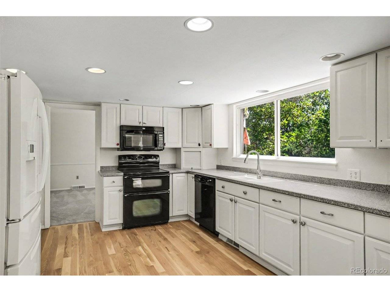 5496 W Hinsdale, Littleton, CO 80128