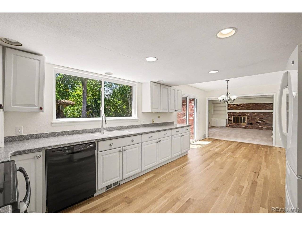 5496 W Hinsdale, Littleton, CO 80128