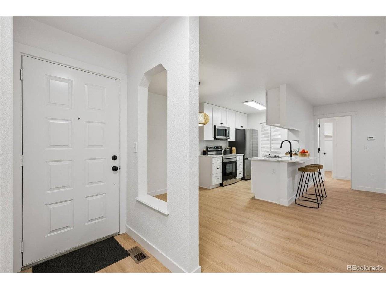 8015 W Eastman #101, Lakewood, CO 80227