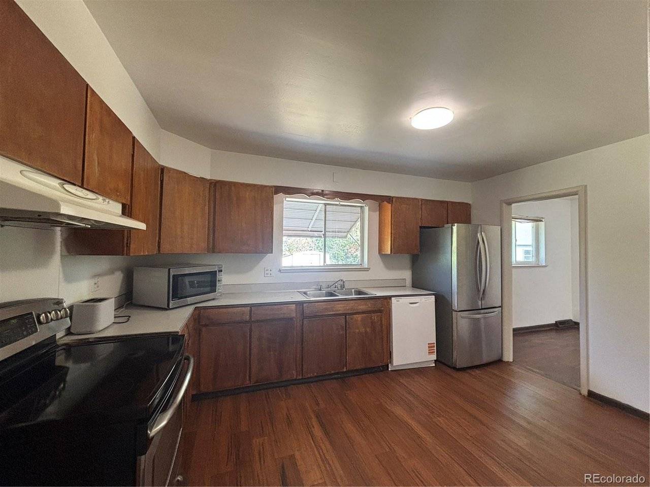 664 W Longview, Littleton, CO 80120