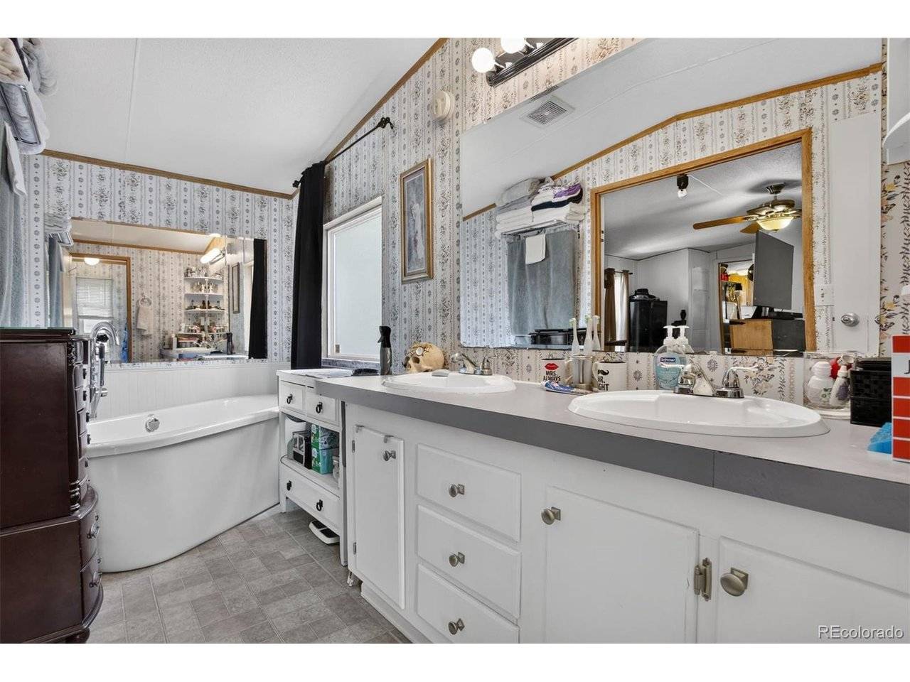 9048 Orleans, Denver, CO 80260