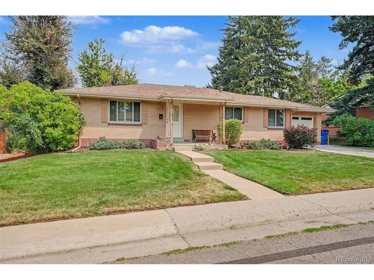 6644 S Penrose, Centennial, CO 80121