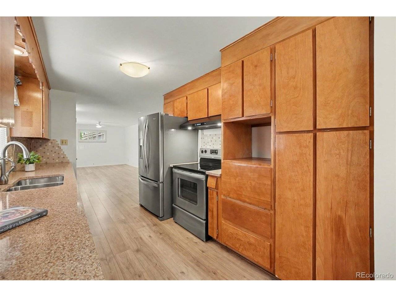 6644 S Penrose, Centennial, CO 80121