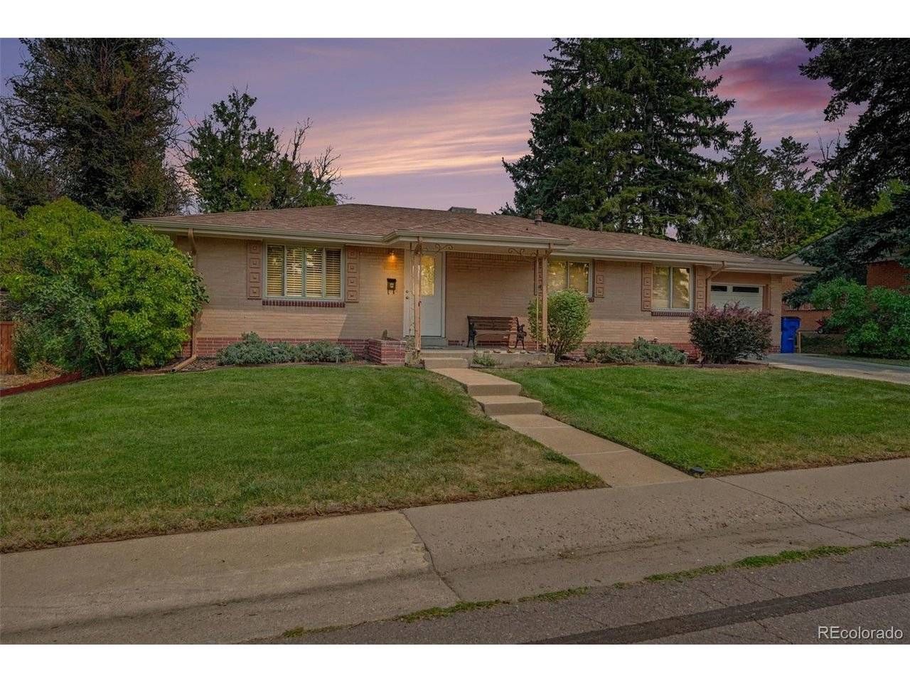 6644 S Penrose, Centennial, CO 80121