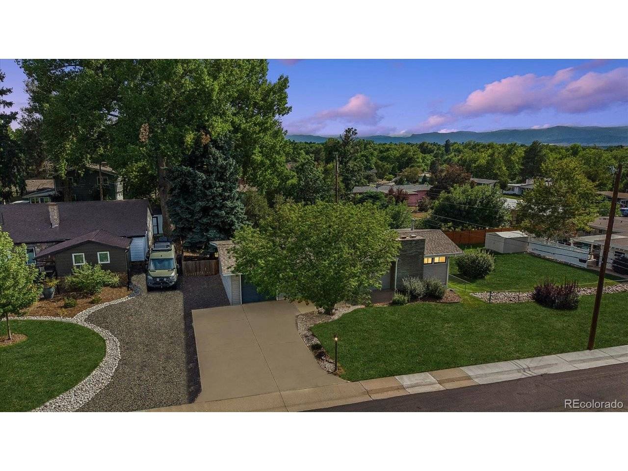 1662 W Lake, Littleton, CO 80120