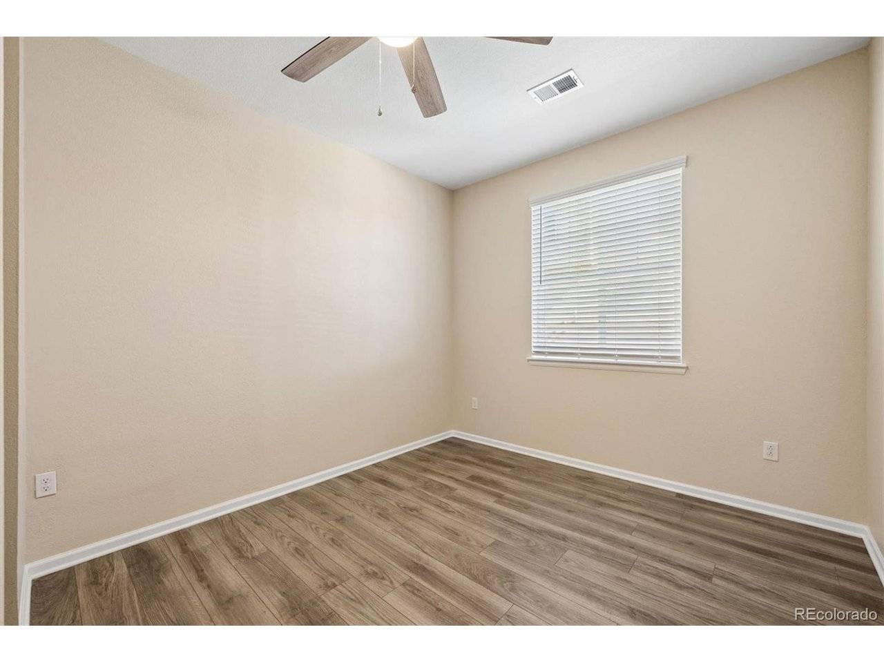 10595 Akron, Henderson, CO 80640
