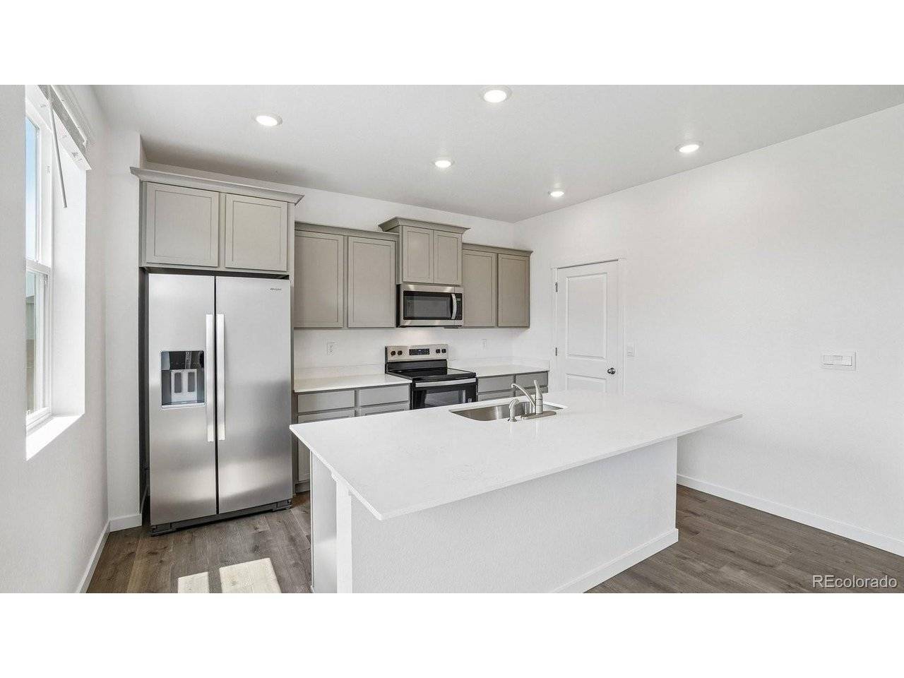 43113 Castle Stuart, Elizabeth, CO 80107
