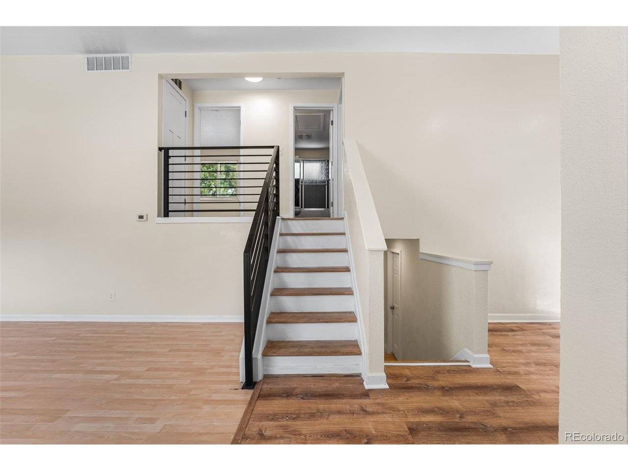 4832 S Genoa, Centennial, CO 80015