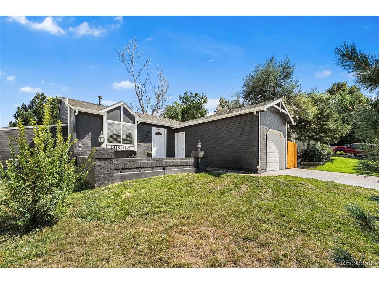 4832 S Genoa, Centennial, CO 80015