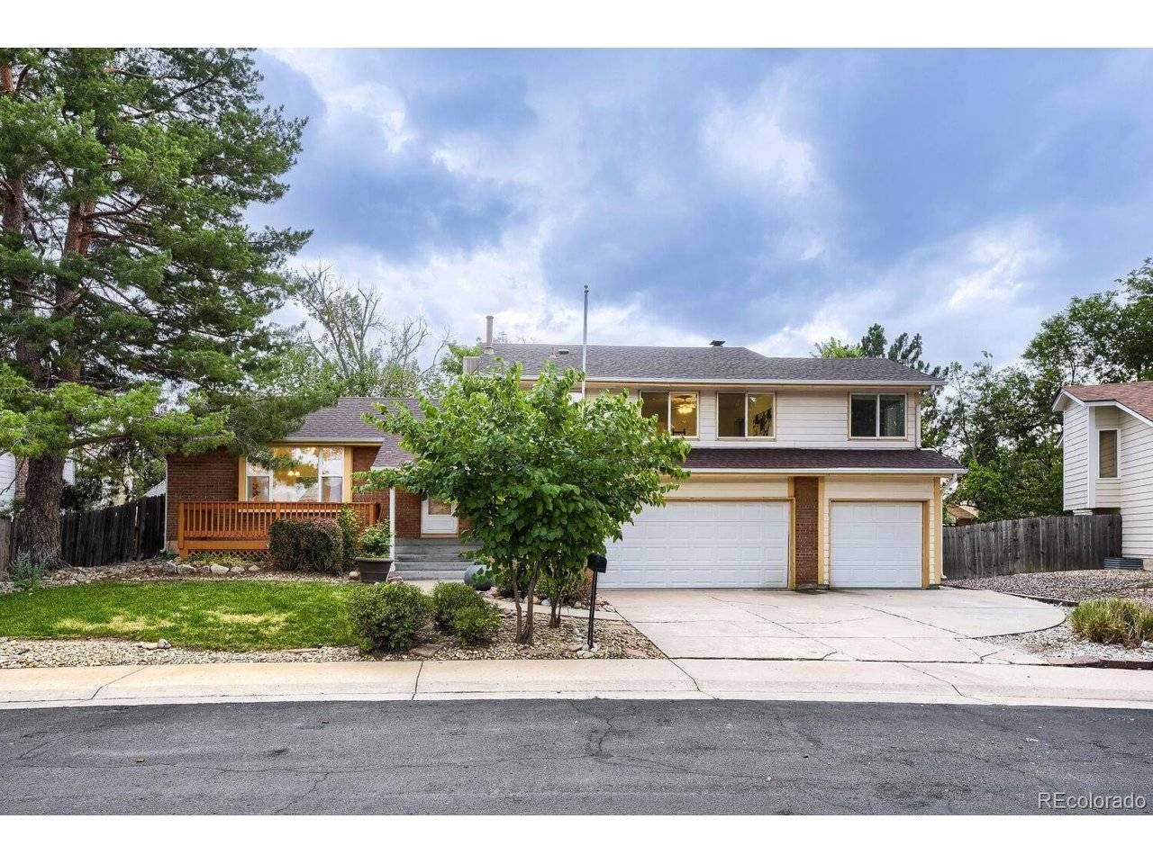 554 S Kittredge, Aurora, CO 80017