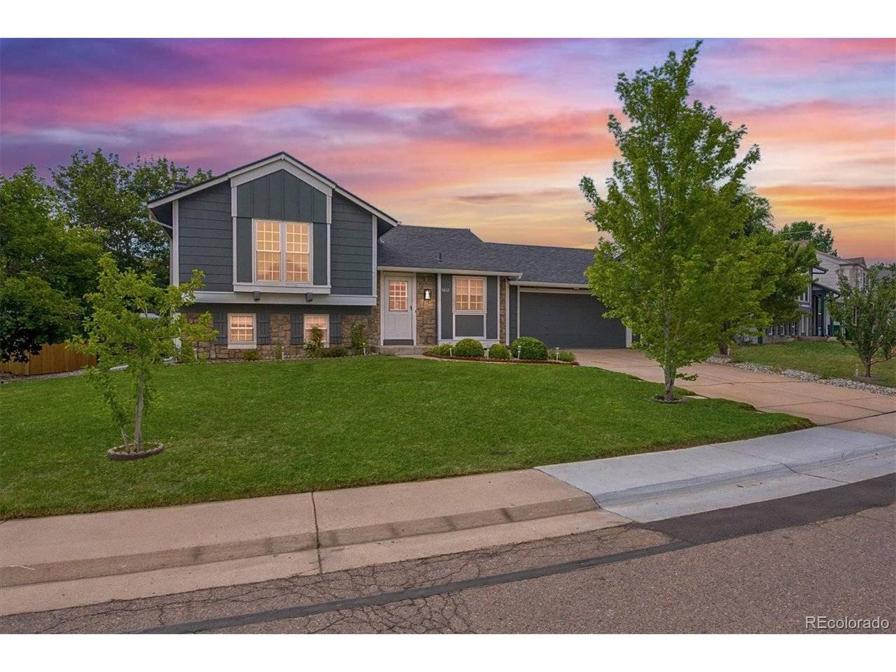 5832 S Netherland, Aurora, CO 80015