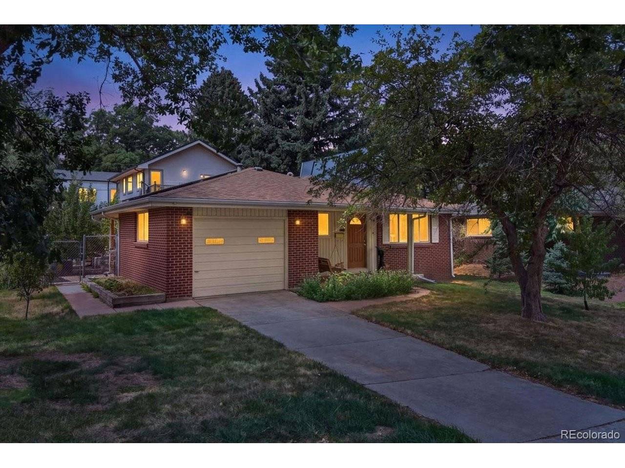 2006 Arapahoe, Golden, CO 80401