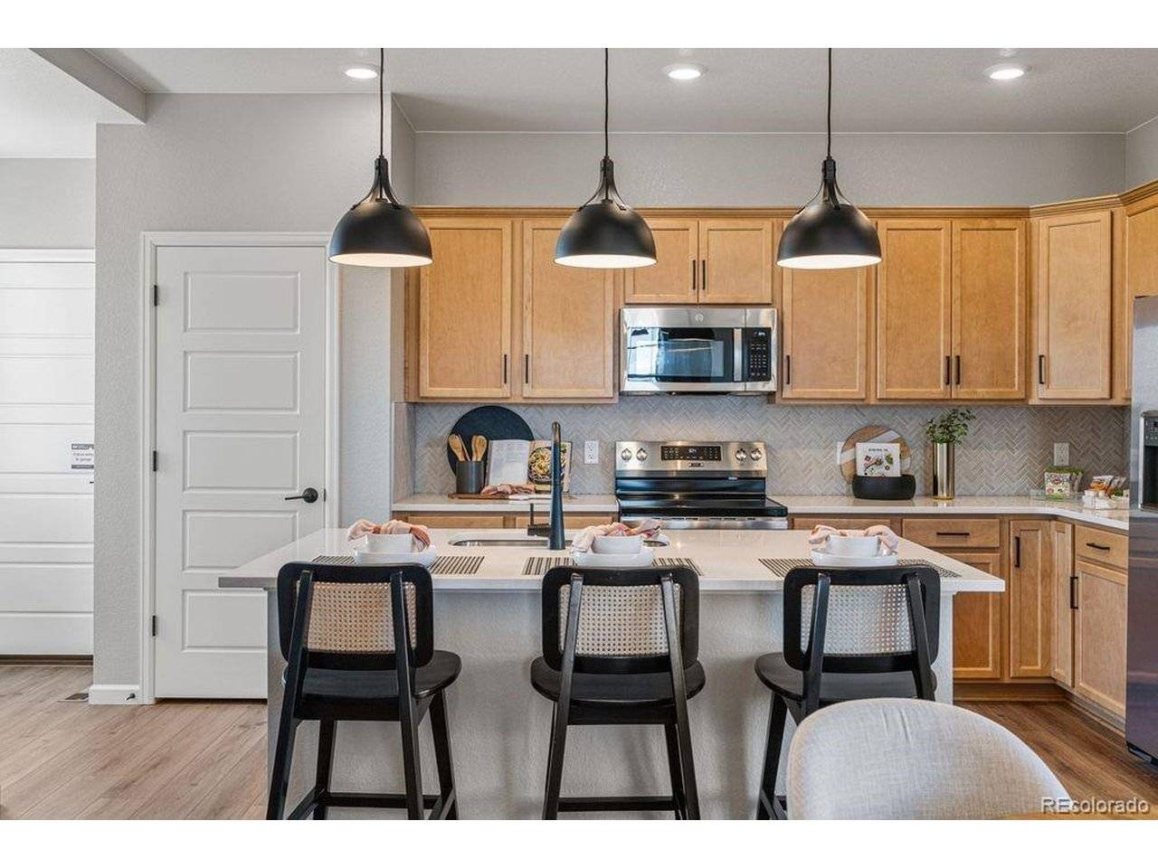 28443 E 3rd, Watkins, CO 80137