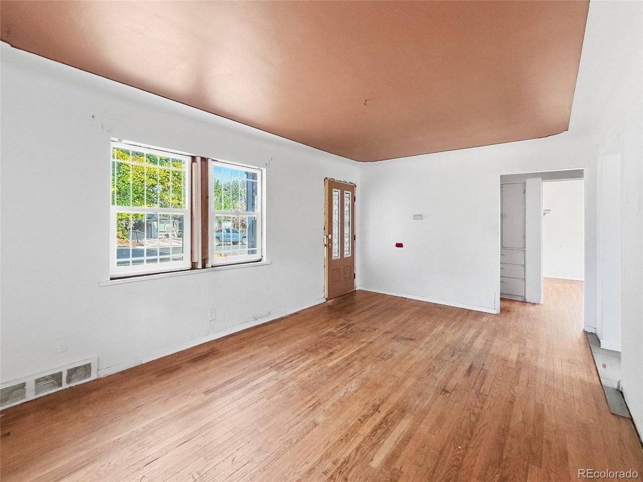 1608 Oakland, Aurora, CO 80010