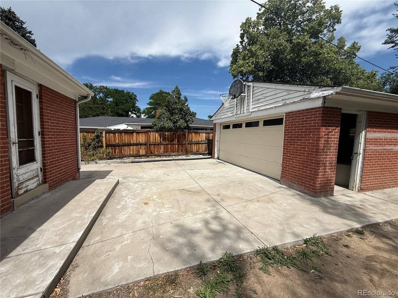 2324 S Forest, Denver, CO 80222