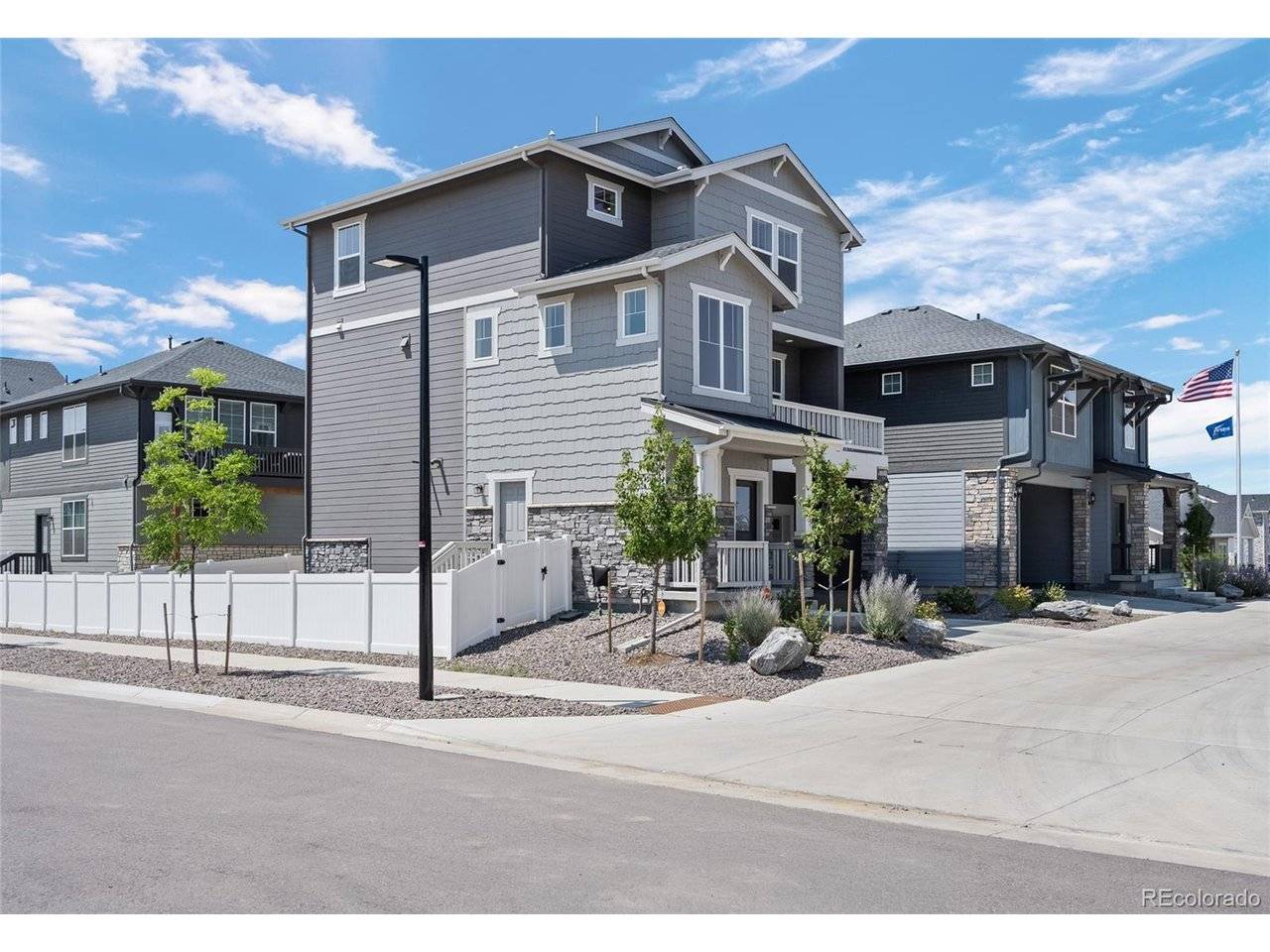 1949 S Fultondale, Aurora, CO 80018