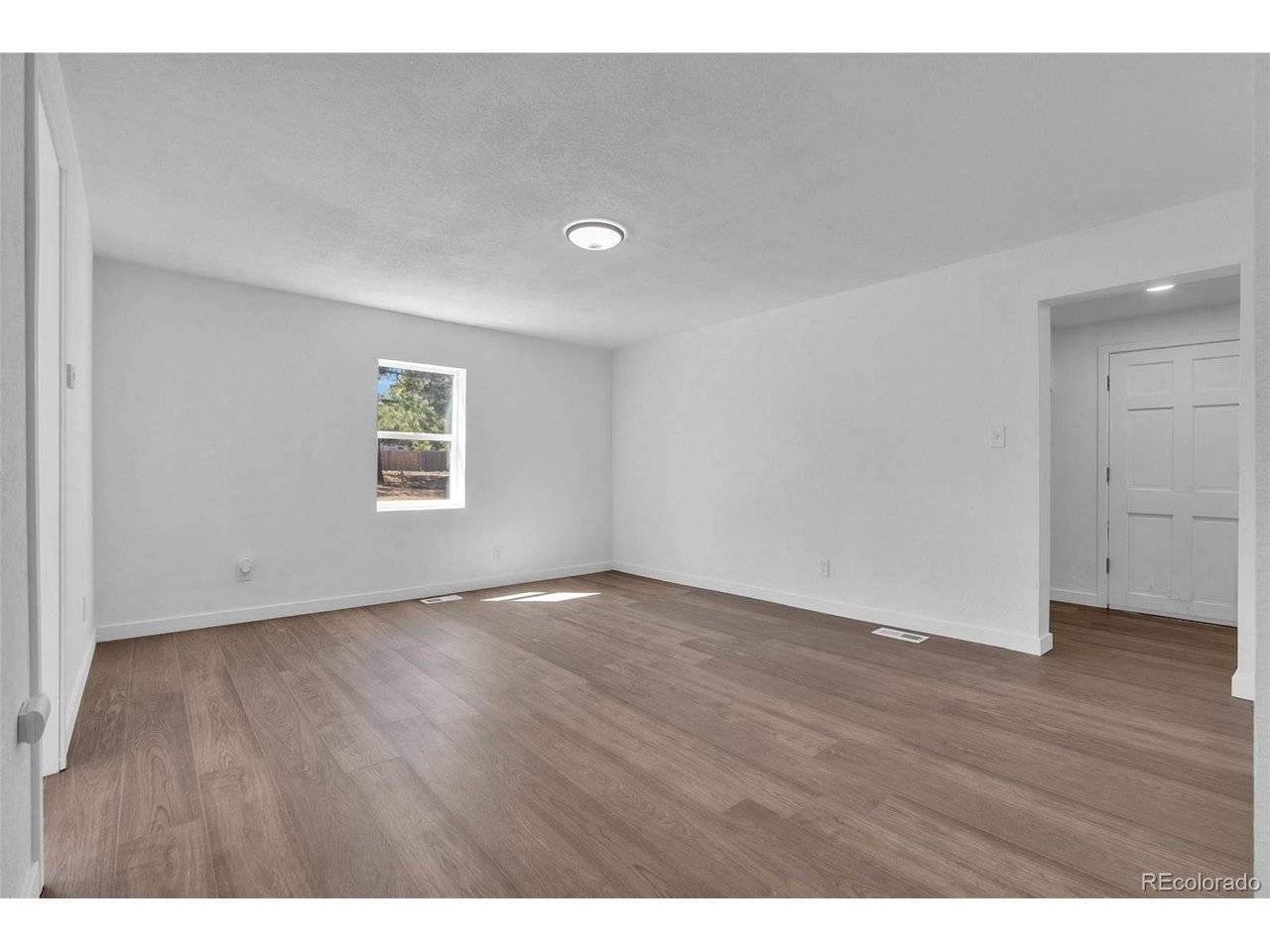 350 S Elbert, Elizabeth, CO 80107