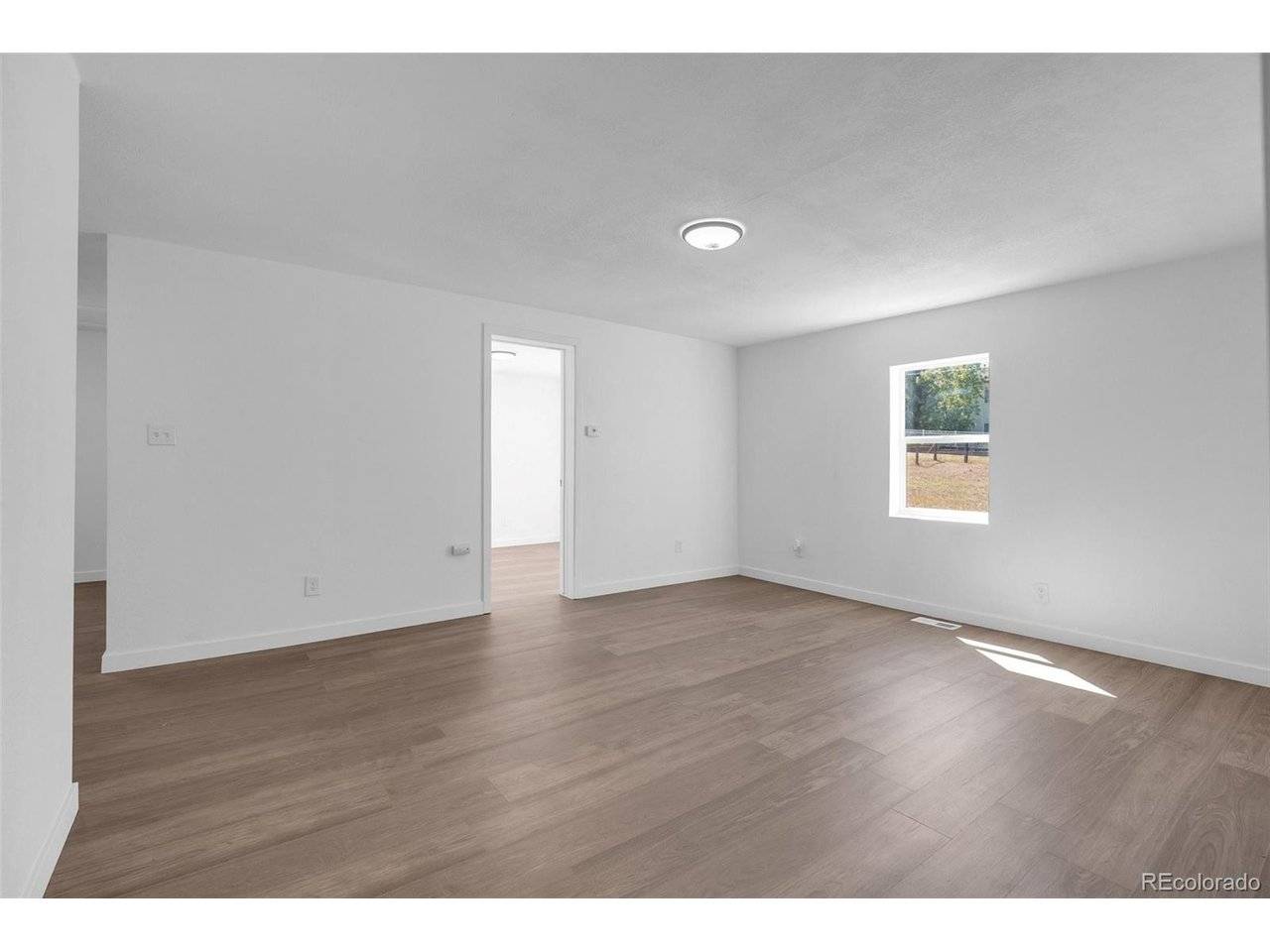 350 S Elbert, Elizabeth, CO 80107