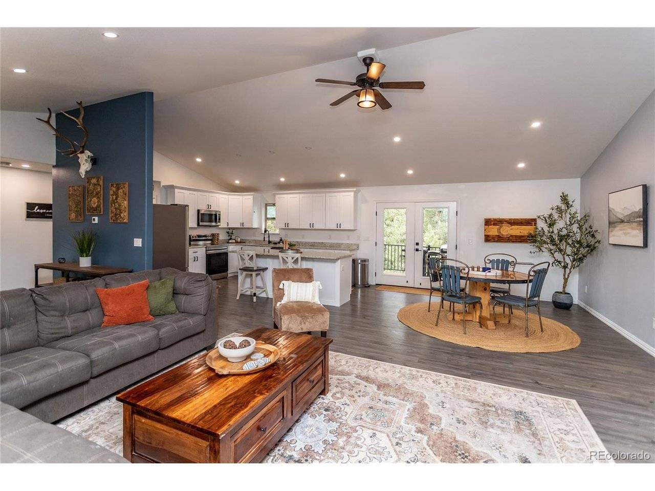 1427 N Mountain Estates, Florissant, CO 80816
