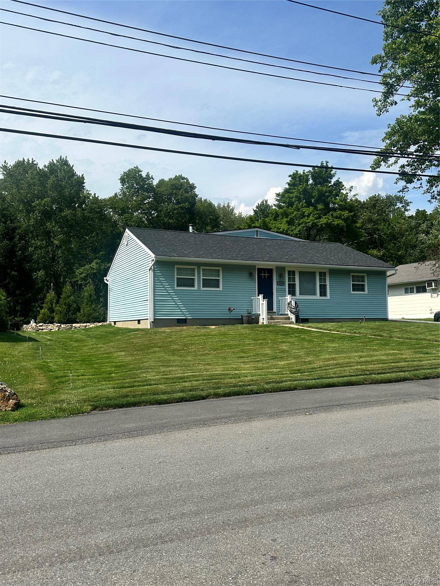 754 Locksley RD, Yorktown Heights, NY 10598