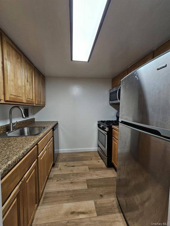 2287 Johnson AVE #14C, Bronx, NY 10463