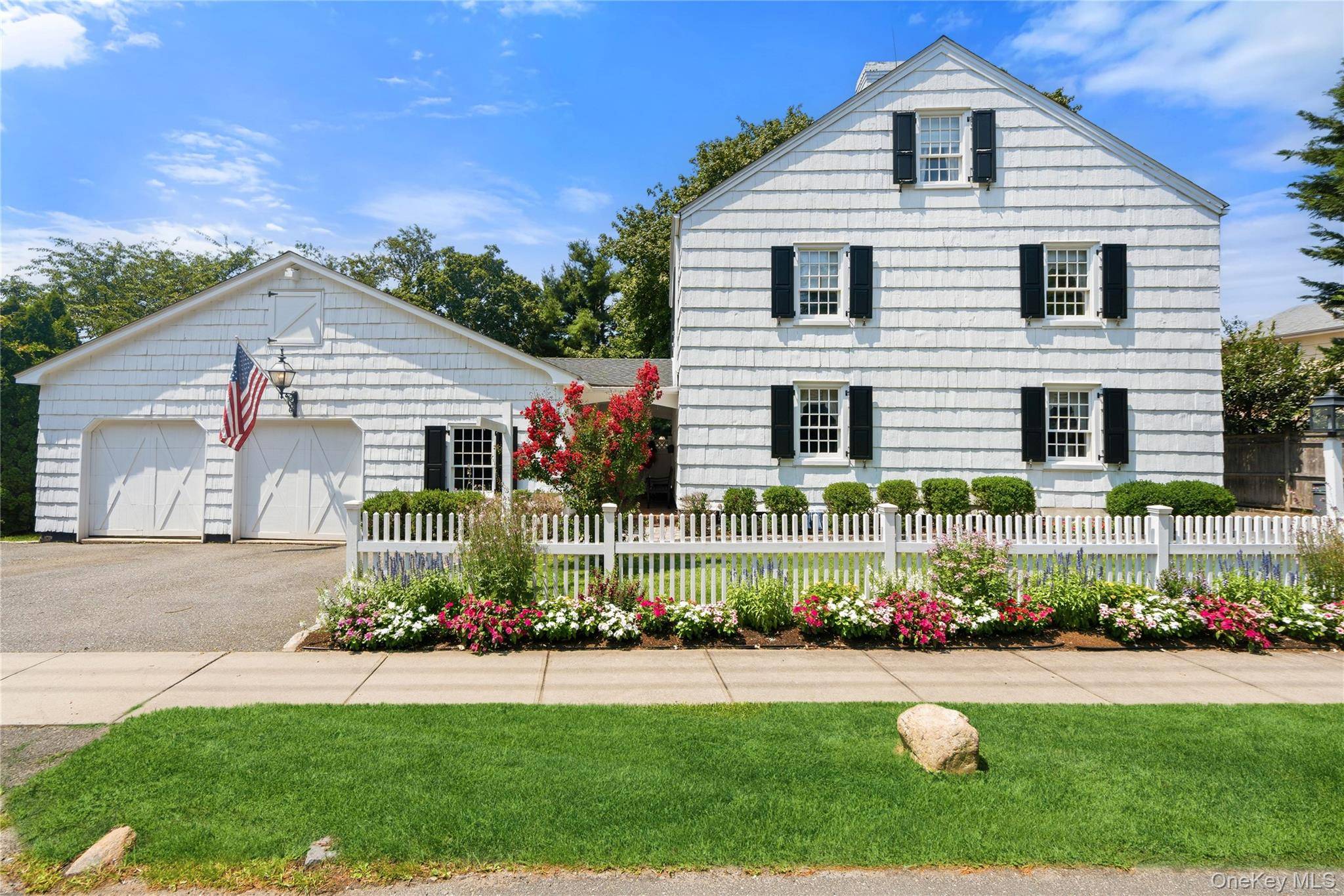 211 Berry Hill RD, Syosset, NY 11791