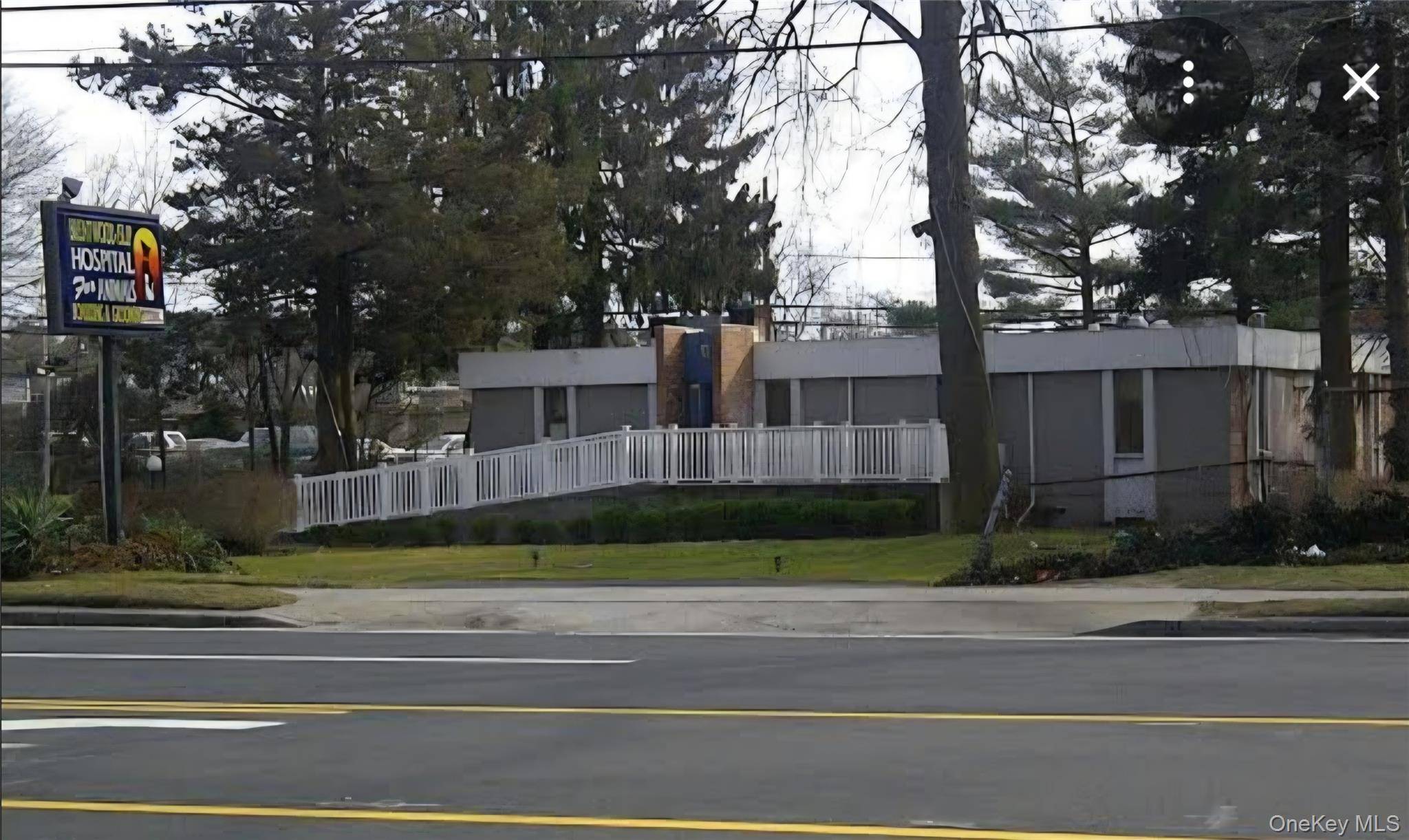 812 Suffolk AVE, Brentwood, NY 11717