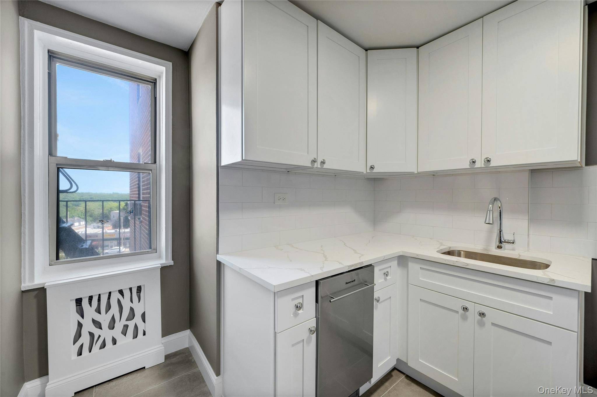 5650 Netherland AVE #3C, Bronx, NY 10471