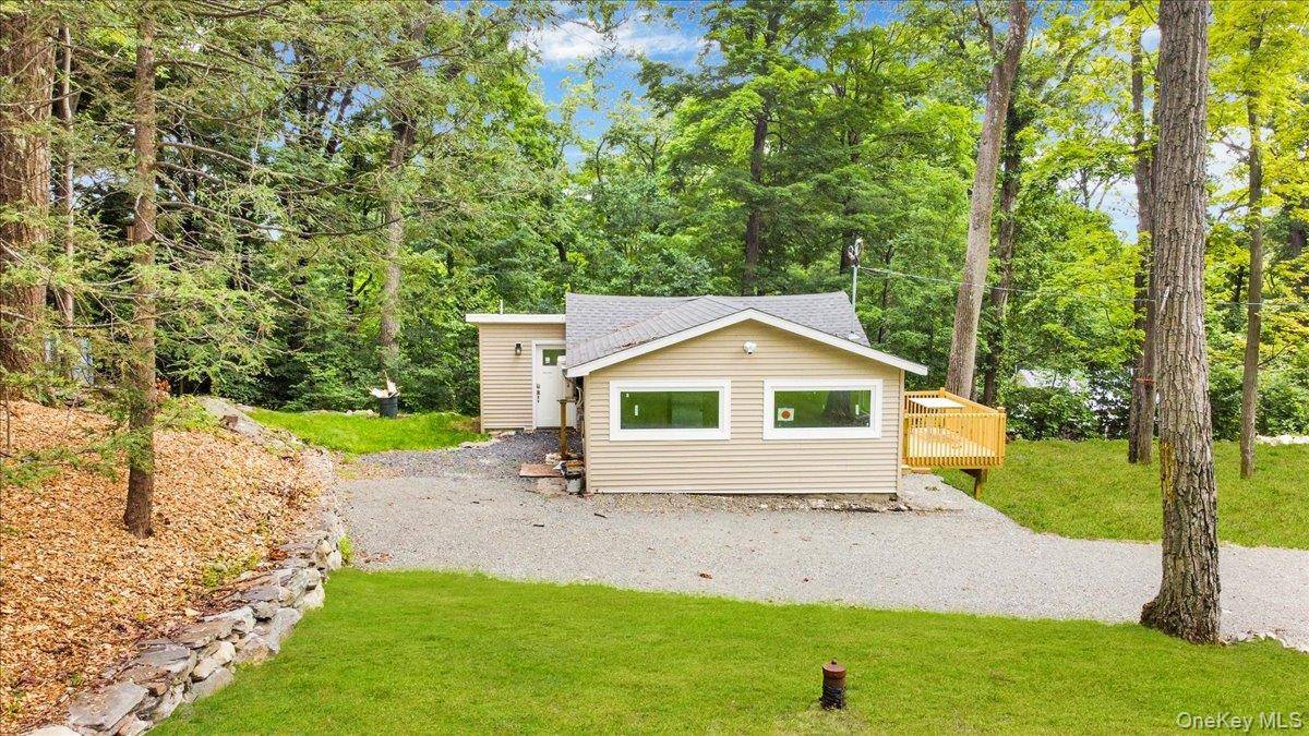 10 Pioneer TRL, Monroe, NY 10950