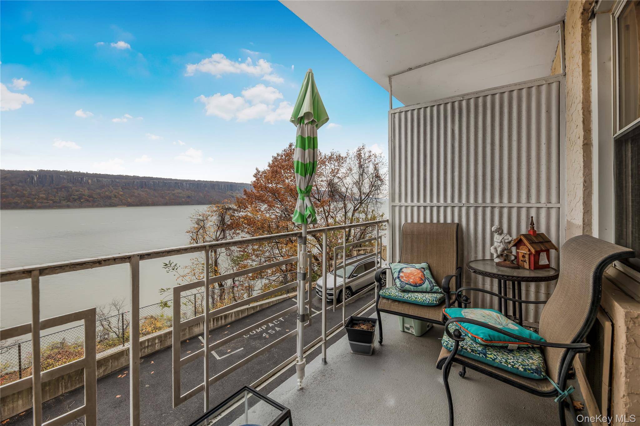 679 Warburton AVE #1M, Yonkers, NY 10701
