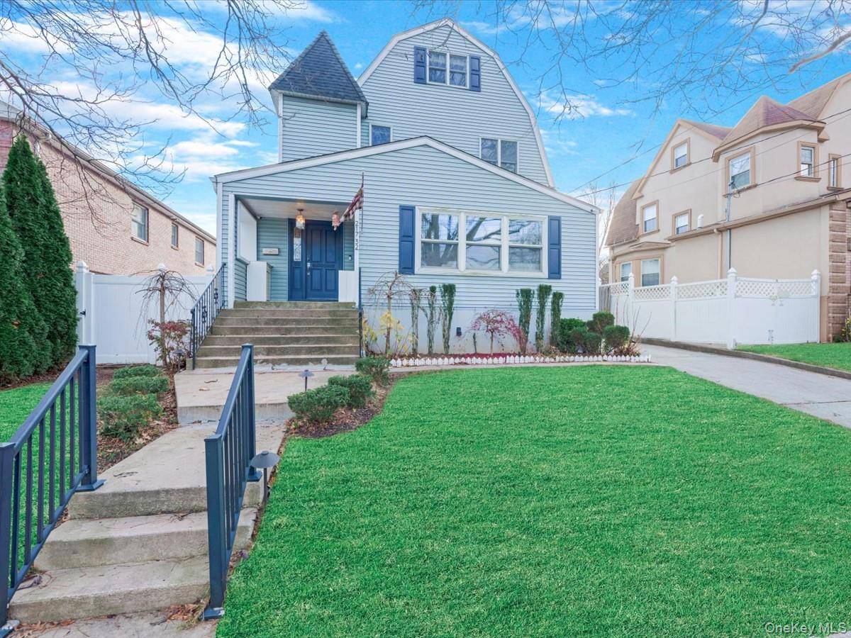 217-32 Corbett RD, Bayside, NY 11361