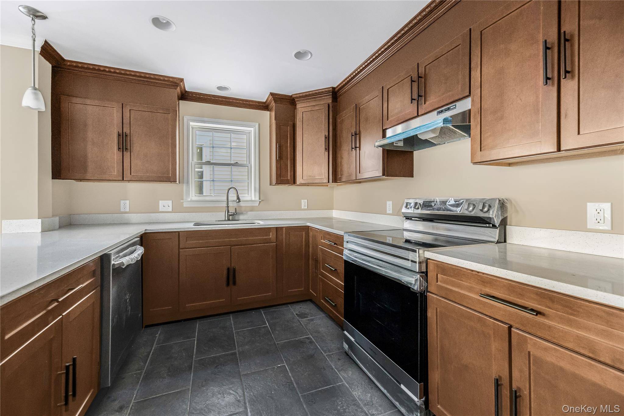 316 E 4th ST, Mount Vernon, NY 10553