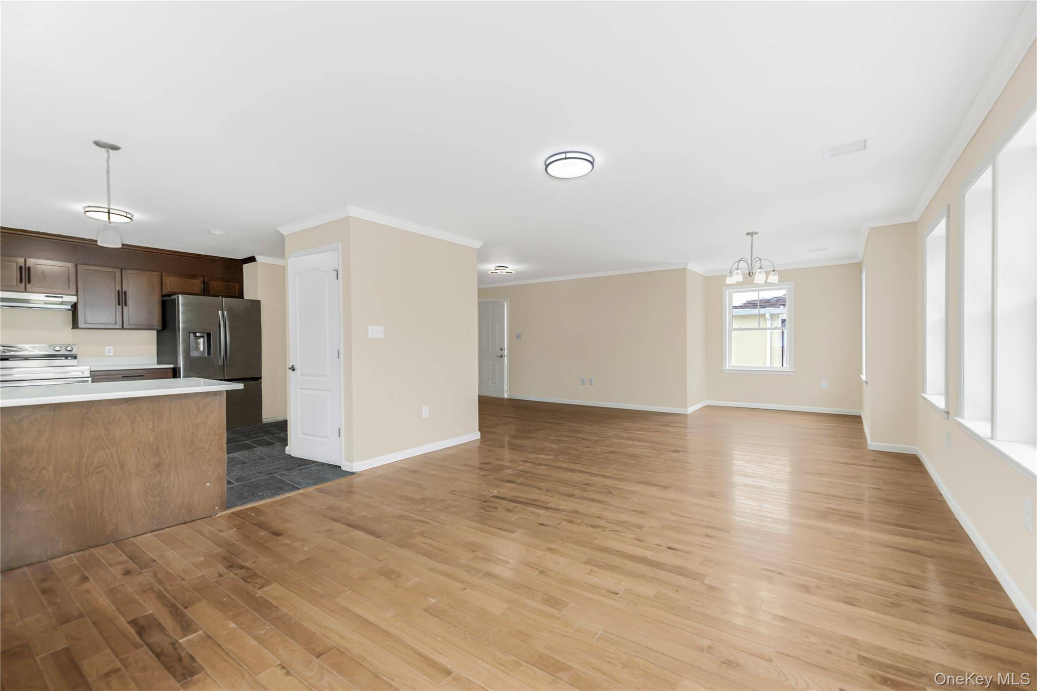 320 E 4th ST, Mount Vernon, NY 10553