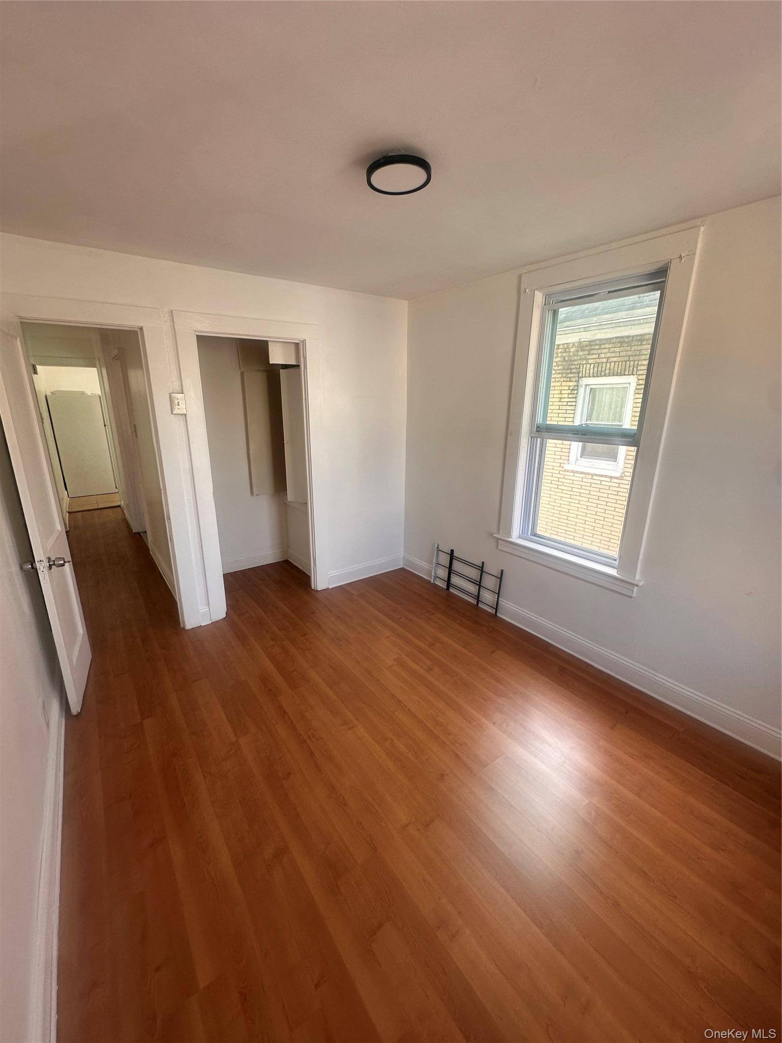 421 S 10th AVE, Mount Vernon, NY 10550