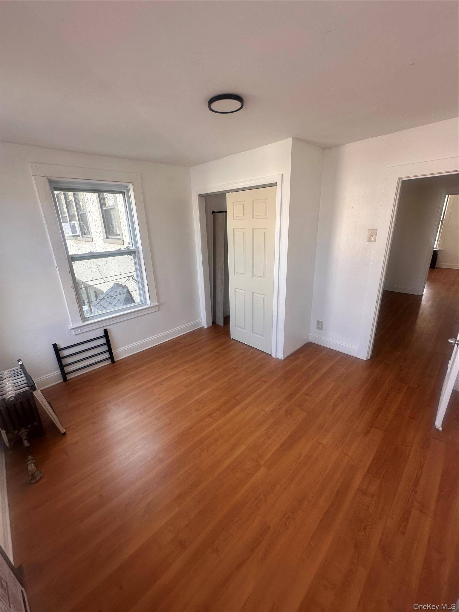 421 S 10th AVE, Mount Vernon, NY 10550