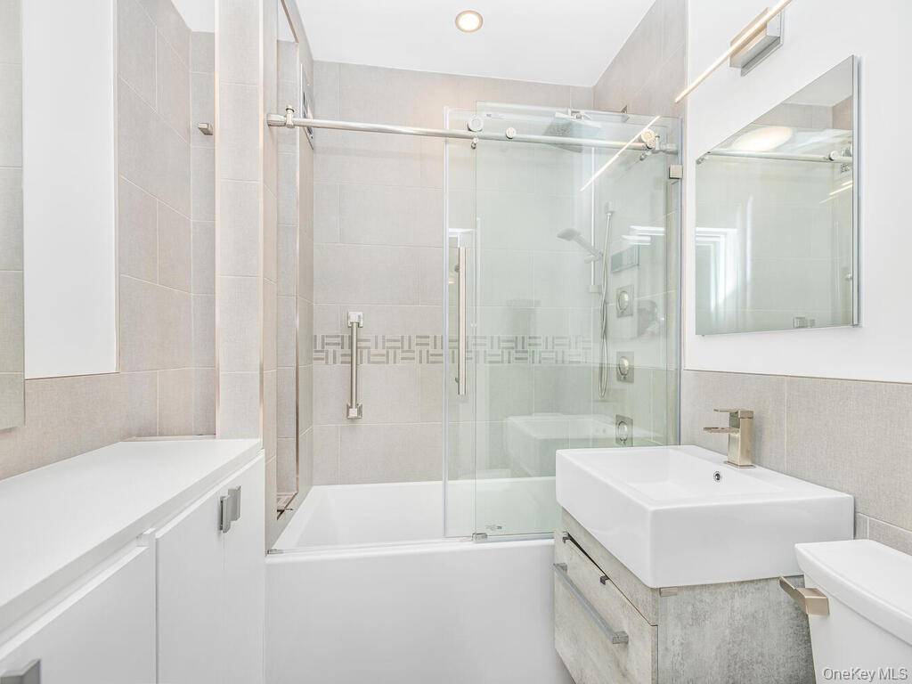 2465 Palisade AVE #1A, Bronx, NY 10463