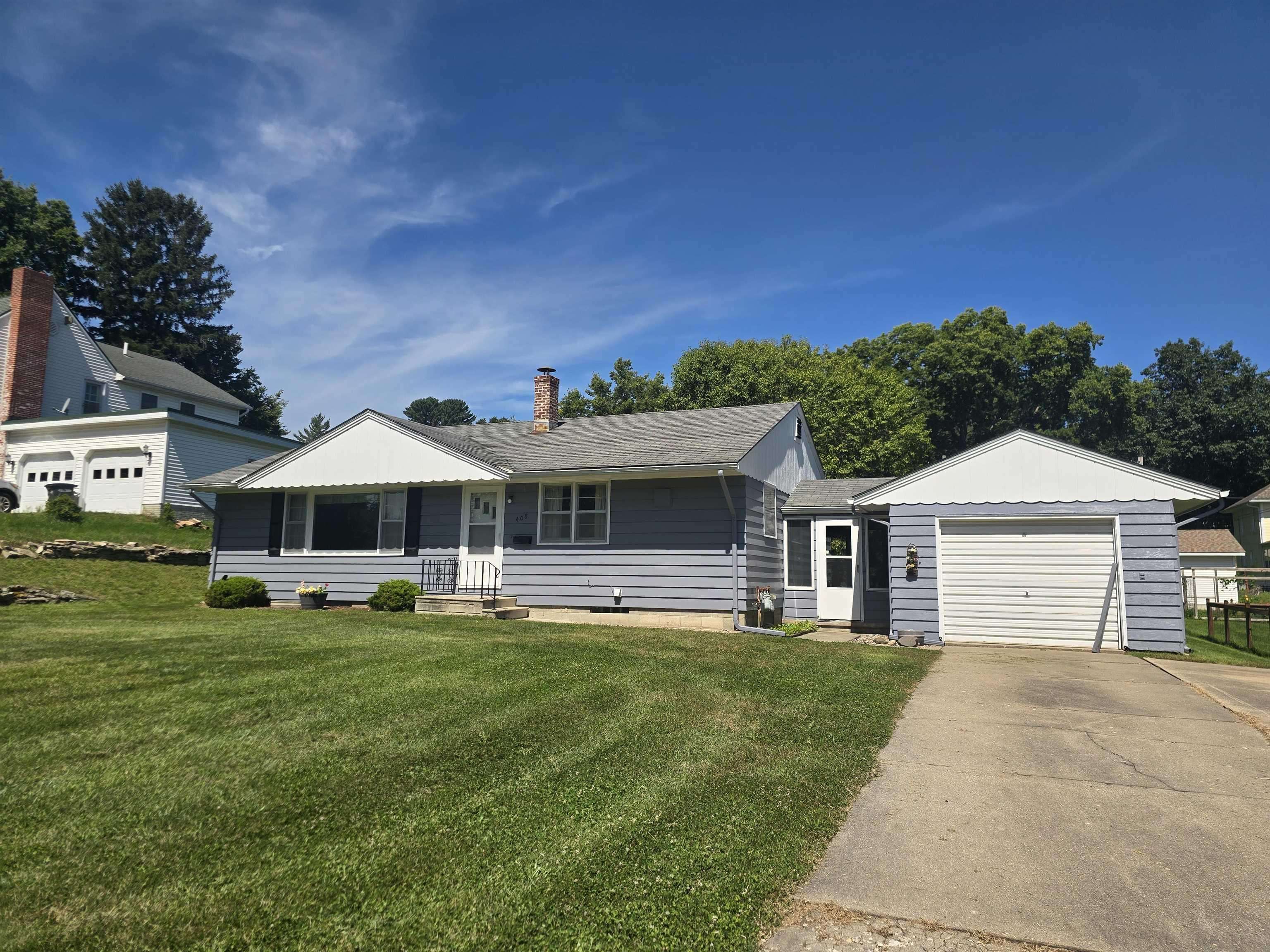 408 North ST, Decorah, IA 52101