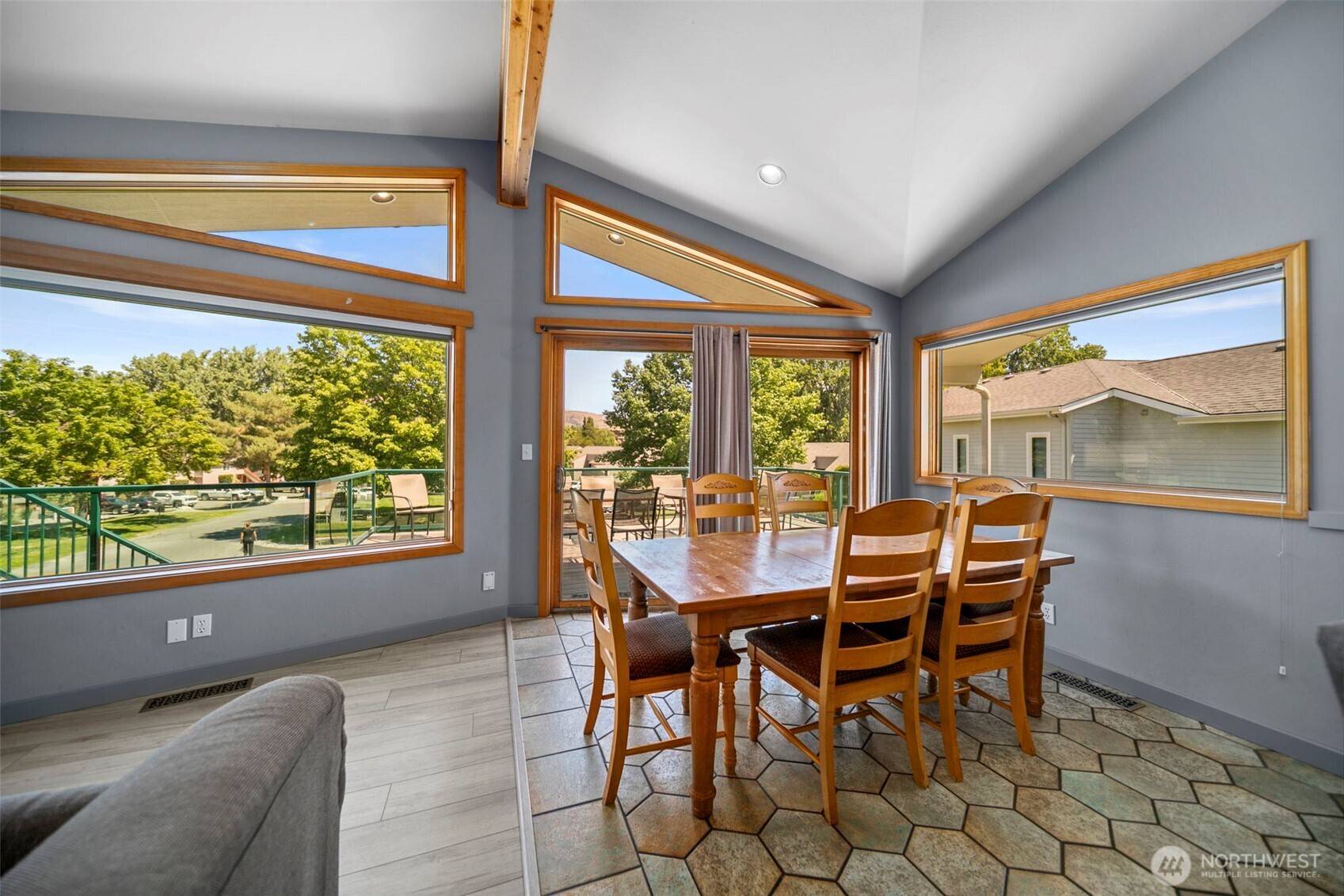 105 Chelan View DR, Manson, WA 98831