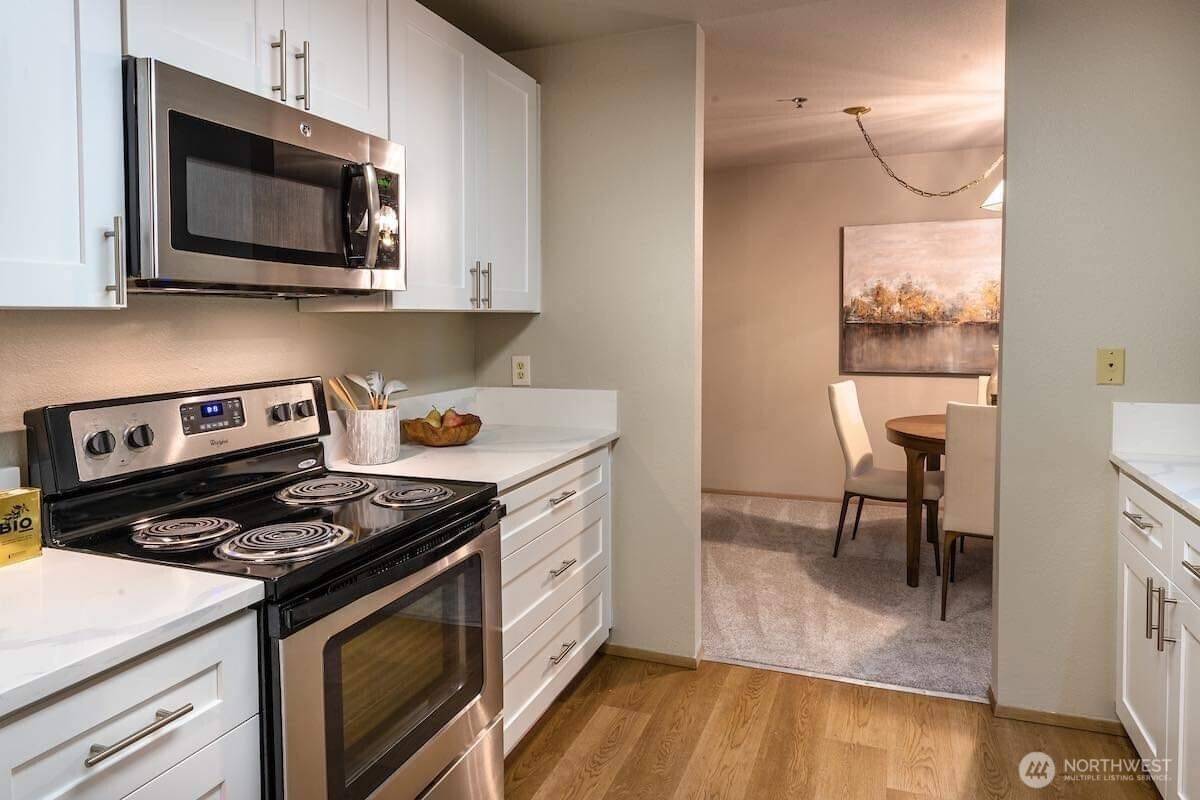 200 99th AVE NE #16, Bellevue, WA 98004