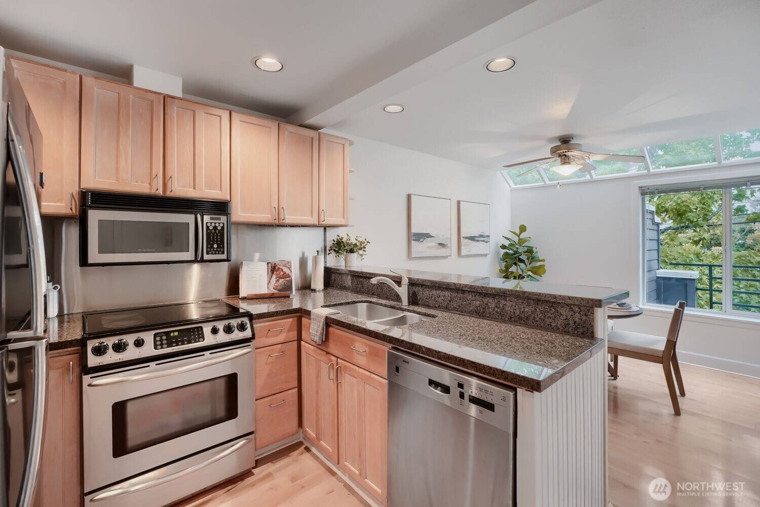 115 W Galer ST #304, Seattle, WA 98119