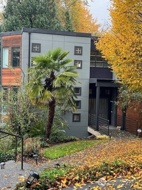 9425 110th PL NE, Kirkland, WA 98033