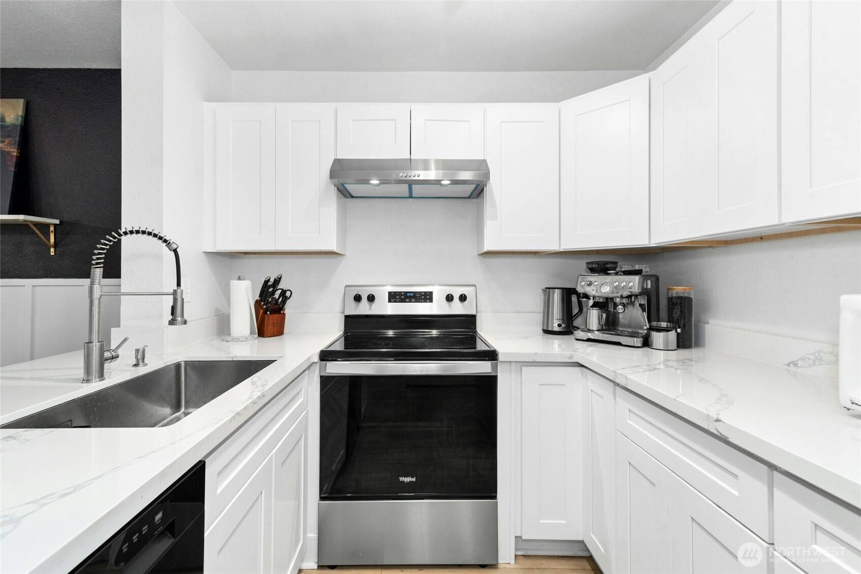 17300 91st AVE NE #B101, Bothell, WA 98011