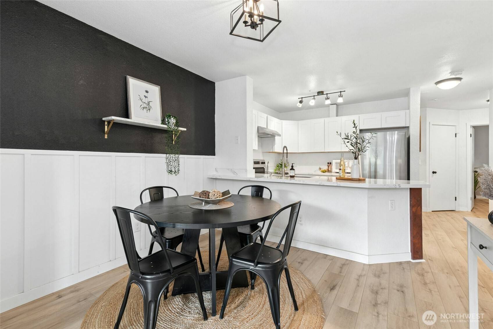 17300 91st AVE NE #B101, Bothell, WA 98011